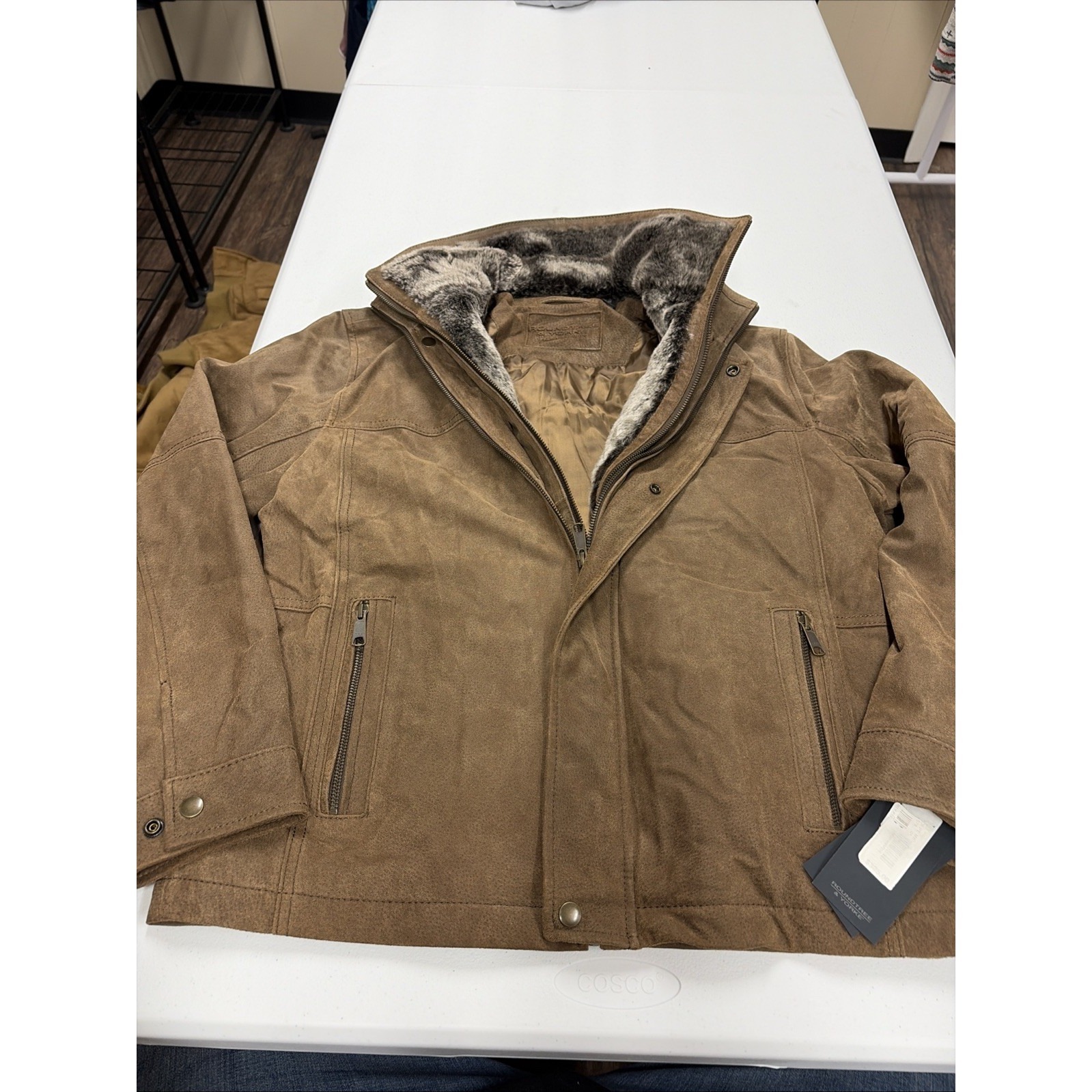 Roundtree & Yorke Light Brown Outerwear Leather Jacket M Fur Collar 395$ Msrp